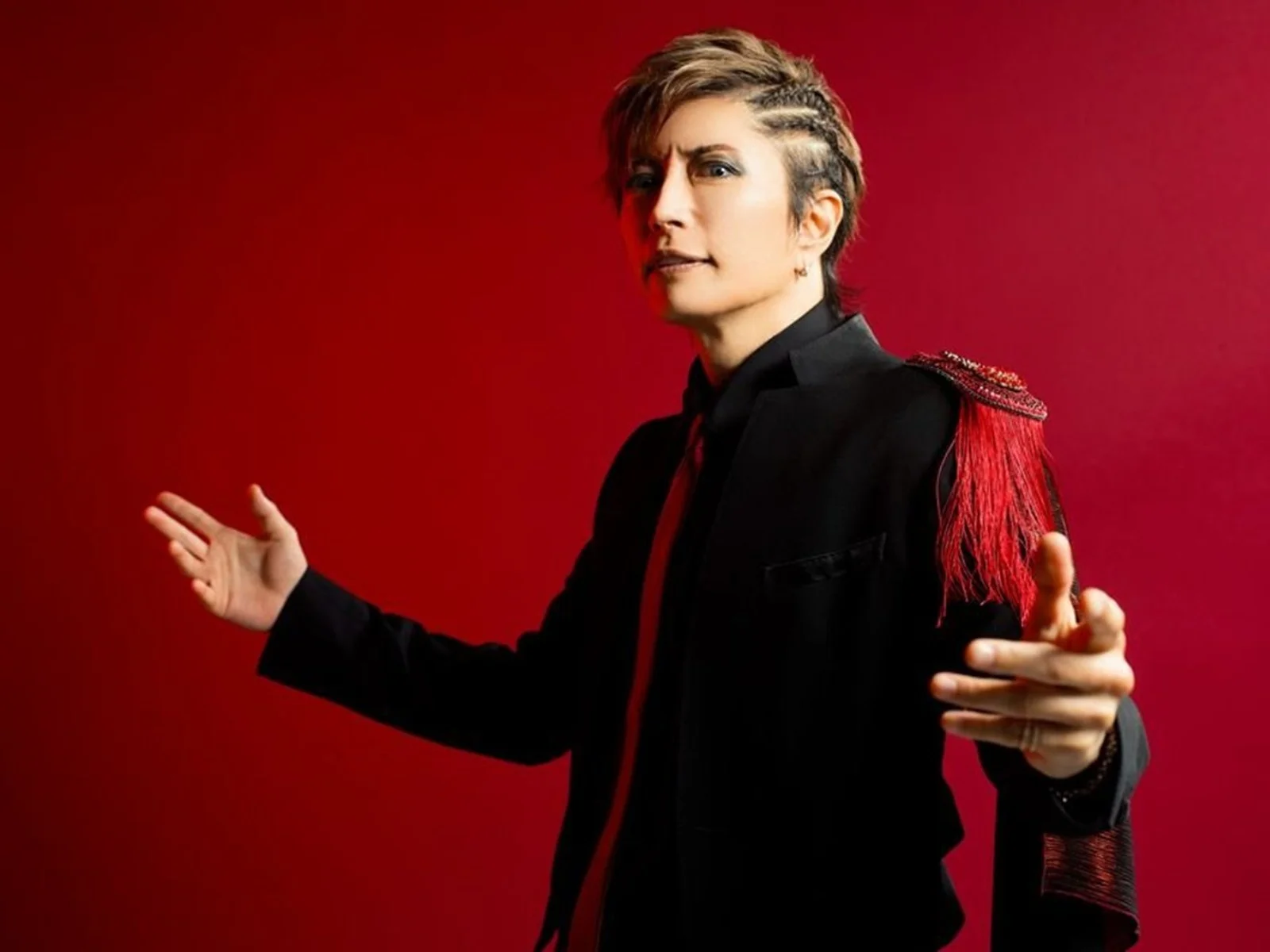 GACKT clarifies the reason behind his more covered stage outfit for his World Tour
