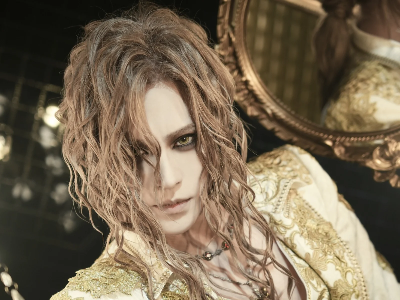 Kamijo officially allows fans to take photos and videos at live shows!