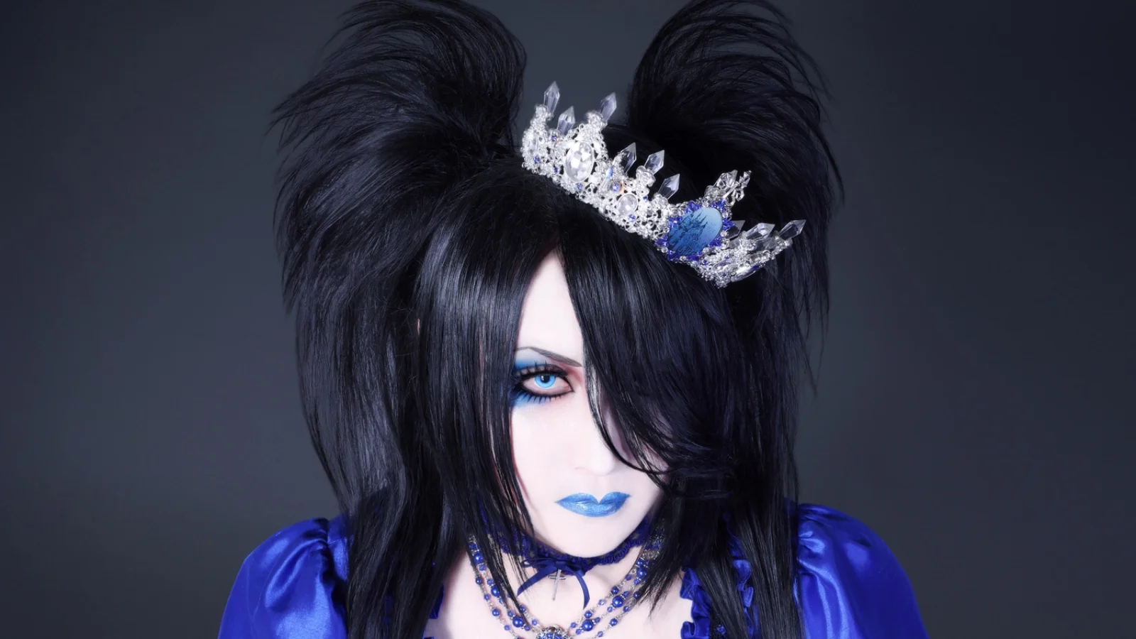 Mana Sama invites fans to the Eternal Blue Rose Tea Party